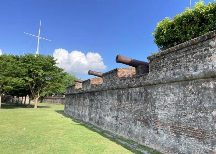 The Georgetown Green Gates ภายนอก รูปภาพ